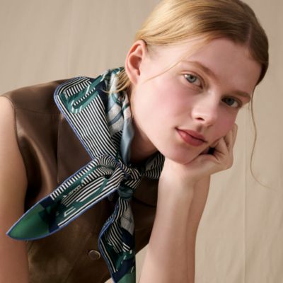 Blue - Silk Scarves and Accessories for Women | Hermès Mainland China